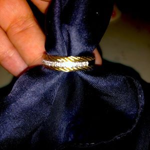 Alor Diamond band 18k gold.